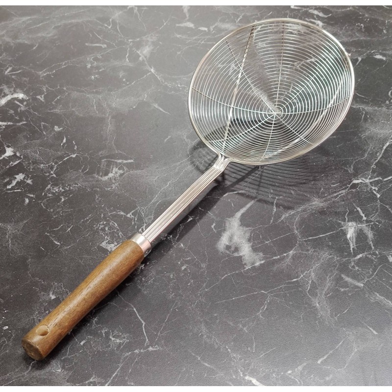 Paslanmaz Çelik Yağ Kevgiri Ahşap Saplı 16 cm Kızartma ve Haşlama Çıkarma Aparatı